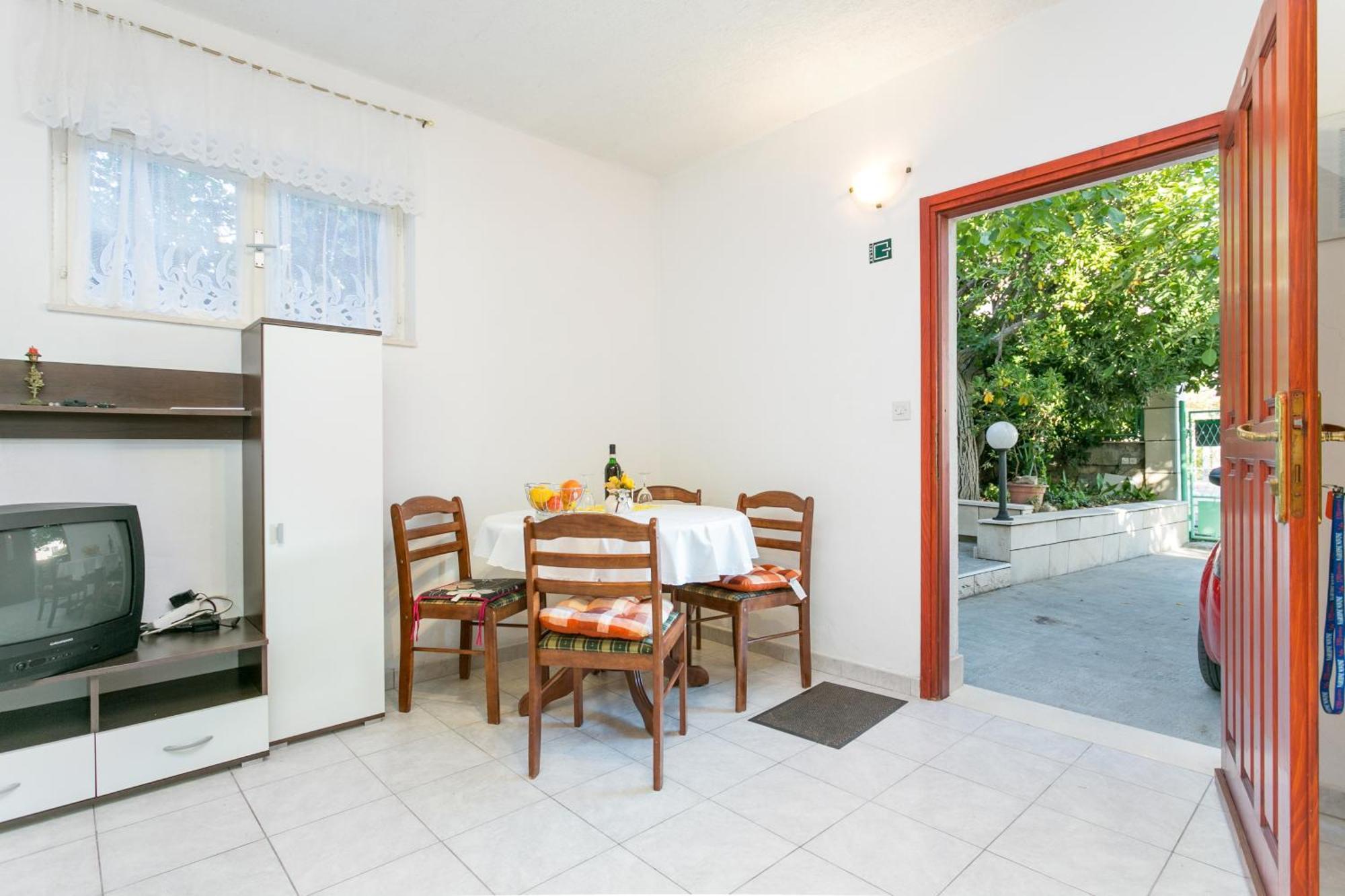 Apartments By The Sea Seget Vranjica, Trogir - 1038 Εξωτερικό φωτογραφία