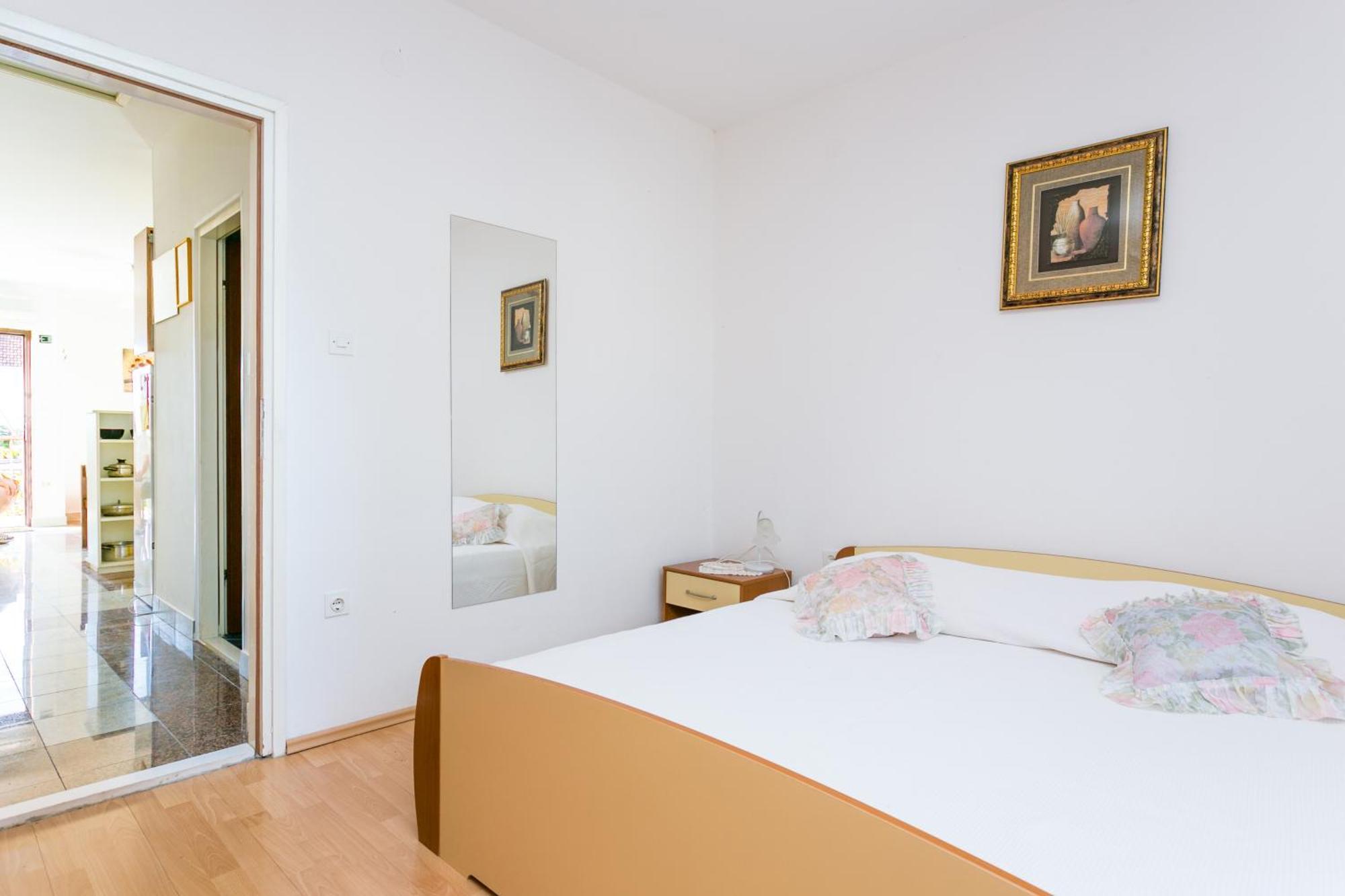 Apartments By The Sea Seget Vranjica, Trogir - 1038 Δωμάτιο φωτογραφία